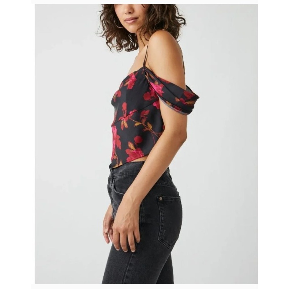 Free‎ People Cassandra Black Floral Off Shoulder Crop Top Blouse Smocked Back L